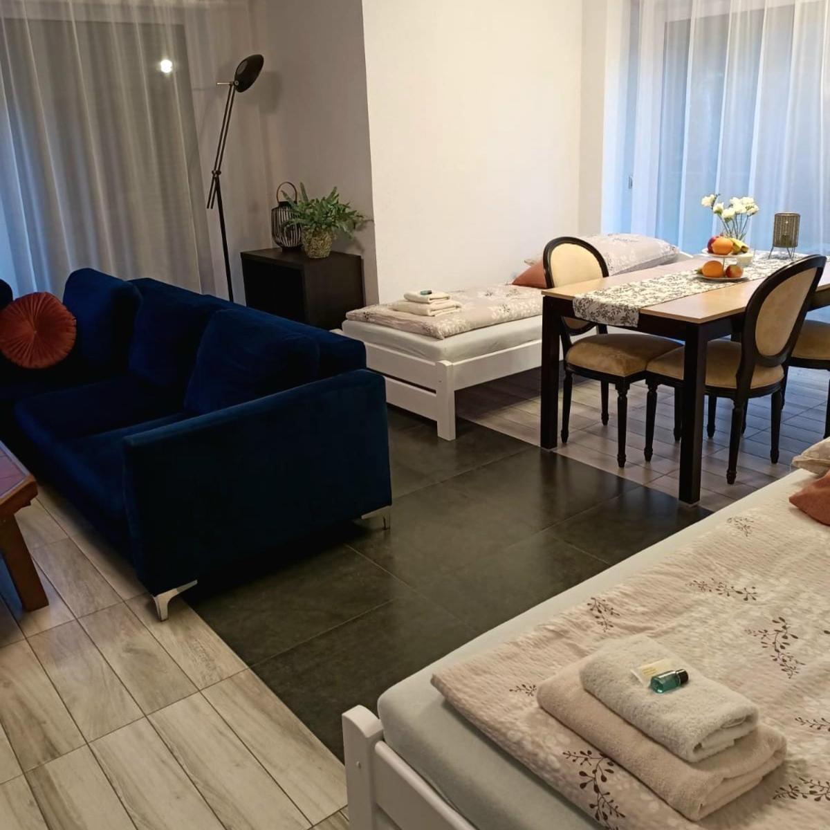 Akacjowa Villa106 *